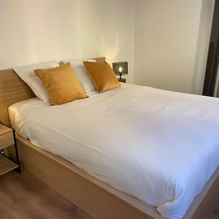 Homelivia,industriel Cosy 尼斯